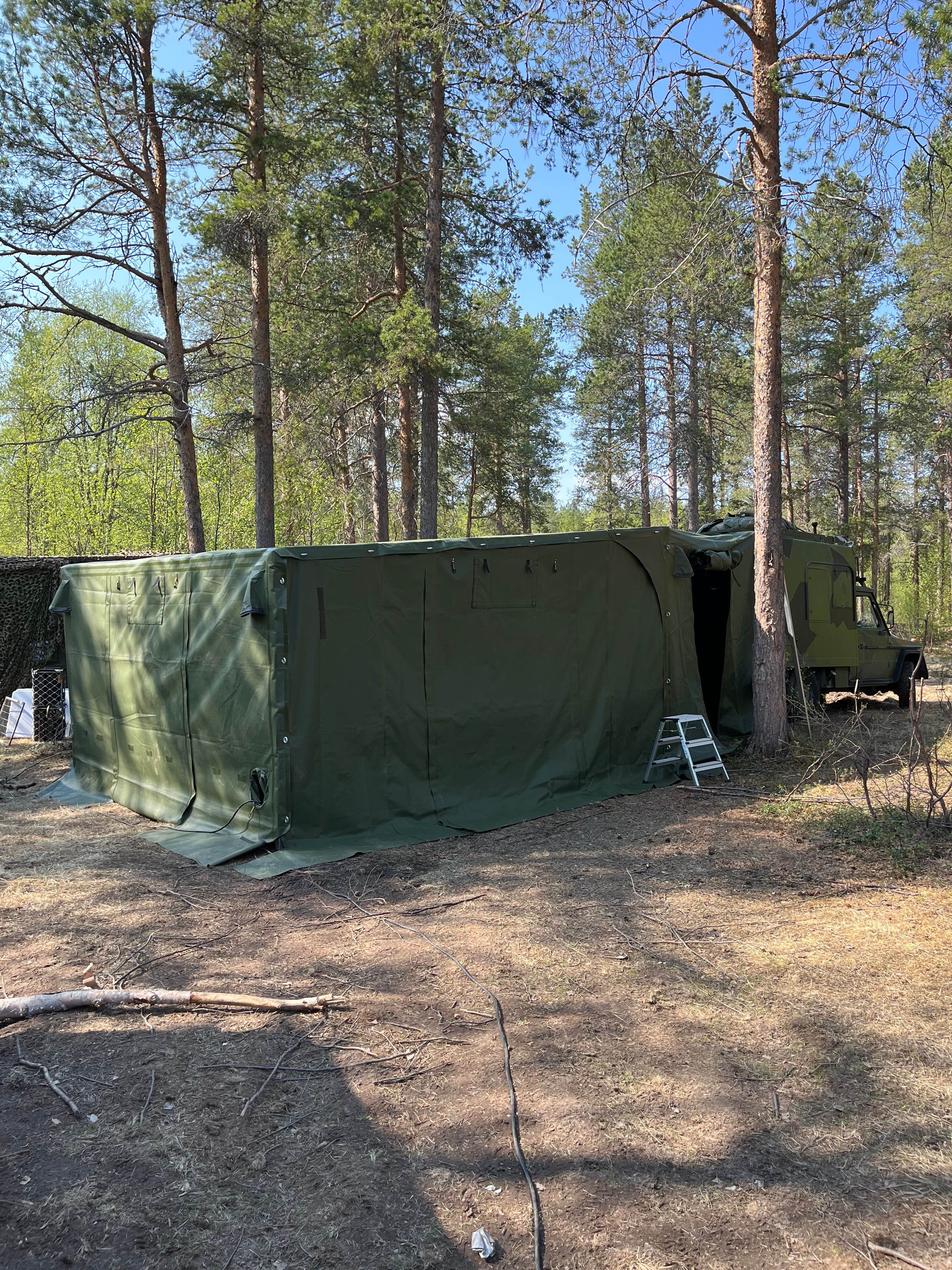 NM300 modul i feltmiljø i skog